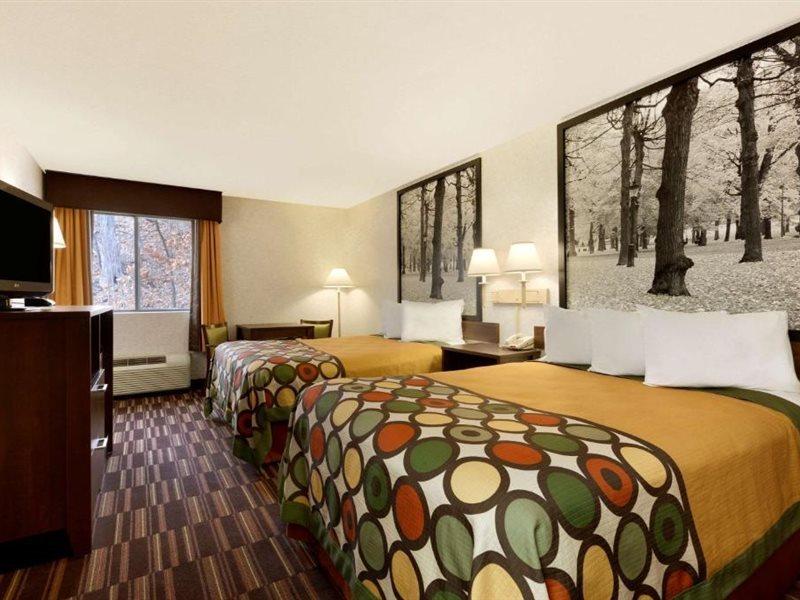 מערב ספרינגפילד Riverdale Inn מראה חיצוני תמונה